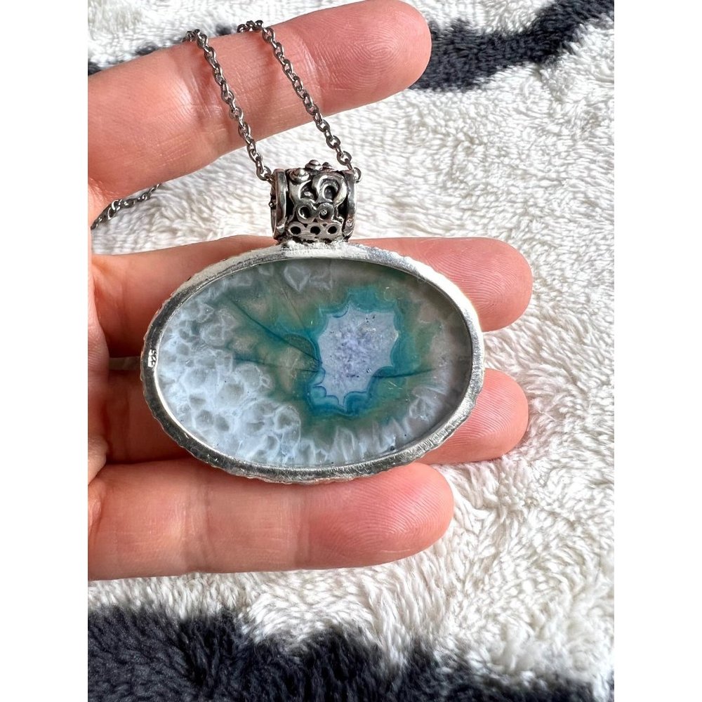 925 Geode Slice Solar Quartz Necklace - Picture 4 of 6